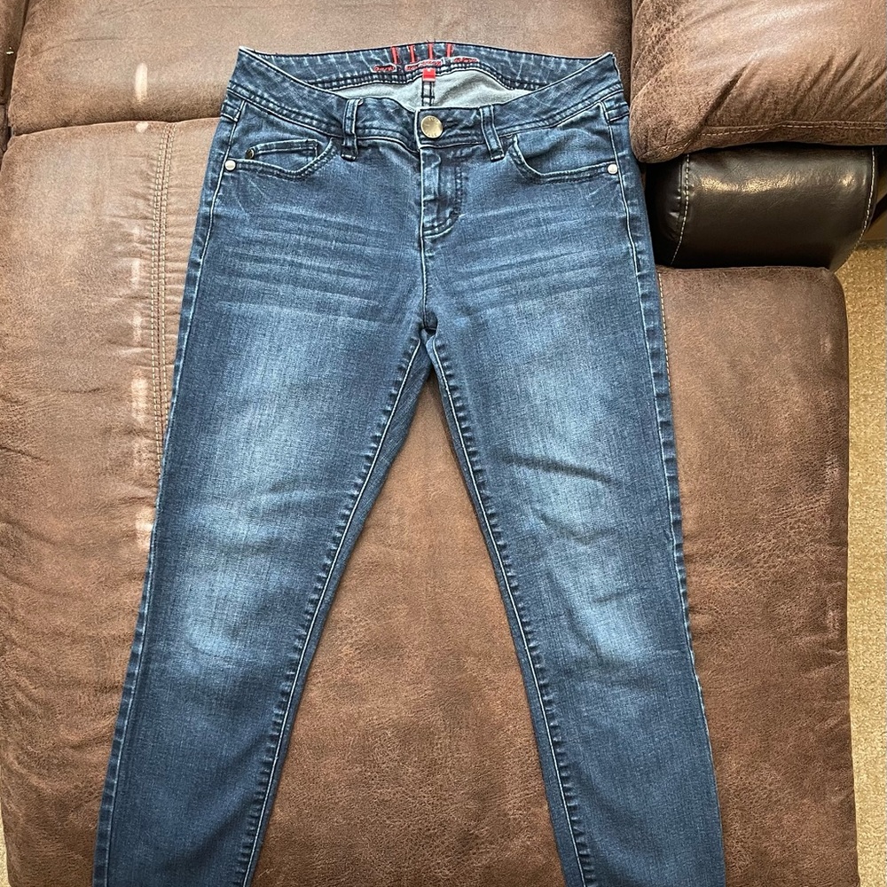 Women's ELLE Size 4 Blue Skinny Jeans